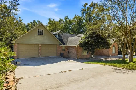205 Don Q Lane Baytown TX 77523
