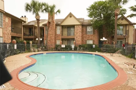 2121 Hepburn Street 716 Houston TX 77054