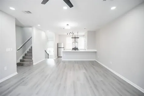 2519 Washington Street 101 Waller TX 77484
