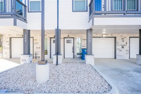2519 Washington Street 101 Waller TX 77484