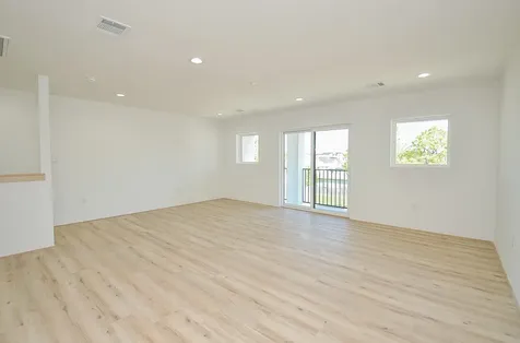15000 S Richmond Avenue 4 Houston TX 77082