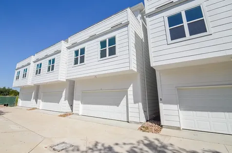 15000 S Richmond Avenue 4 Houston TX 77082