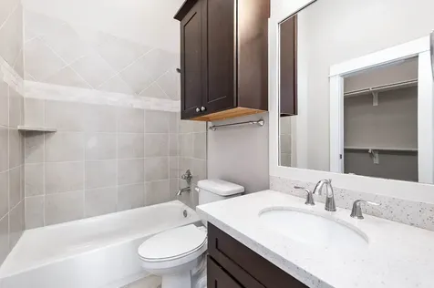 925 W 23rd Street D Houston TX 77008
