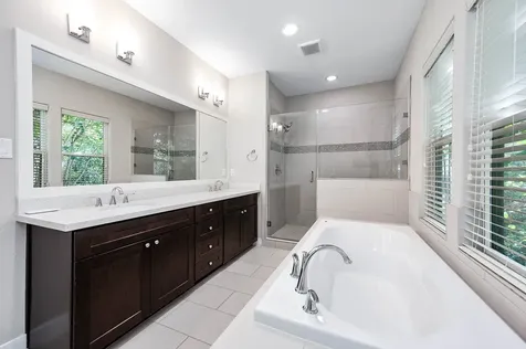 925 W 23rd Street D Houston TX 77008