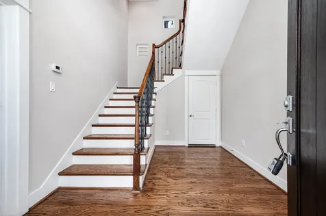 925 W 23rd Street D Houston TX 77008