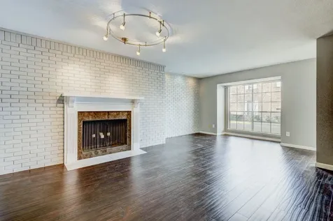 6444 Burgoyne Road 104 Houston TX 77057