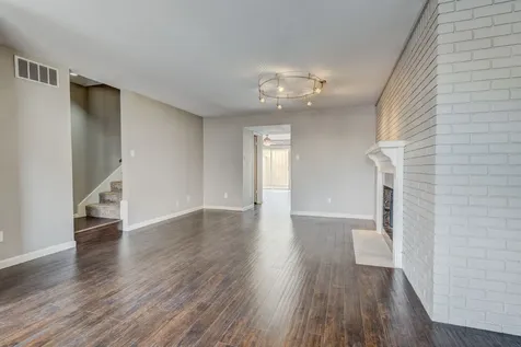 6444 Burgoyne Road 104 Houston TX 77057