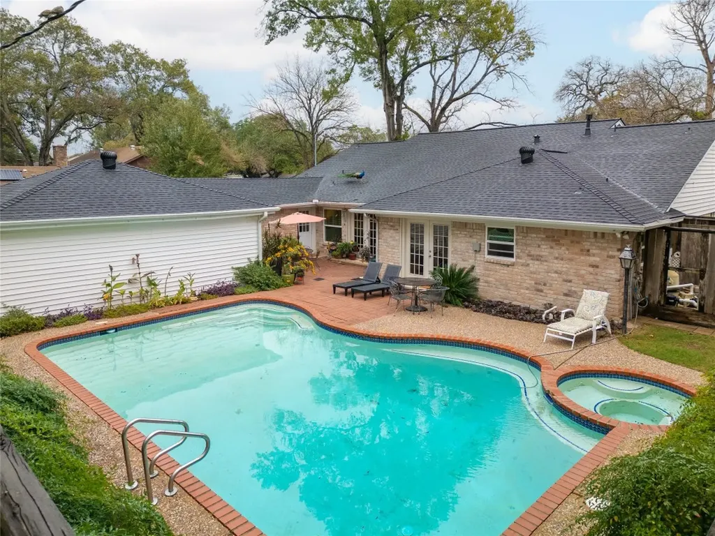 7219 Ridge Oak Drive Houston TX 77088