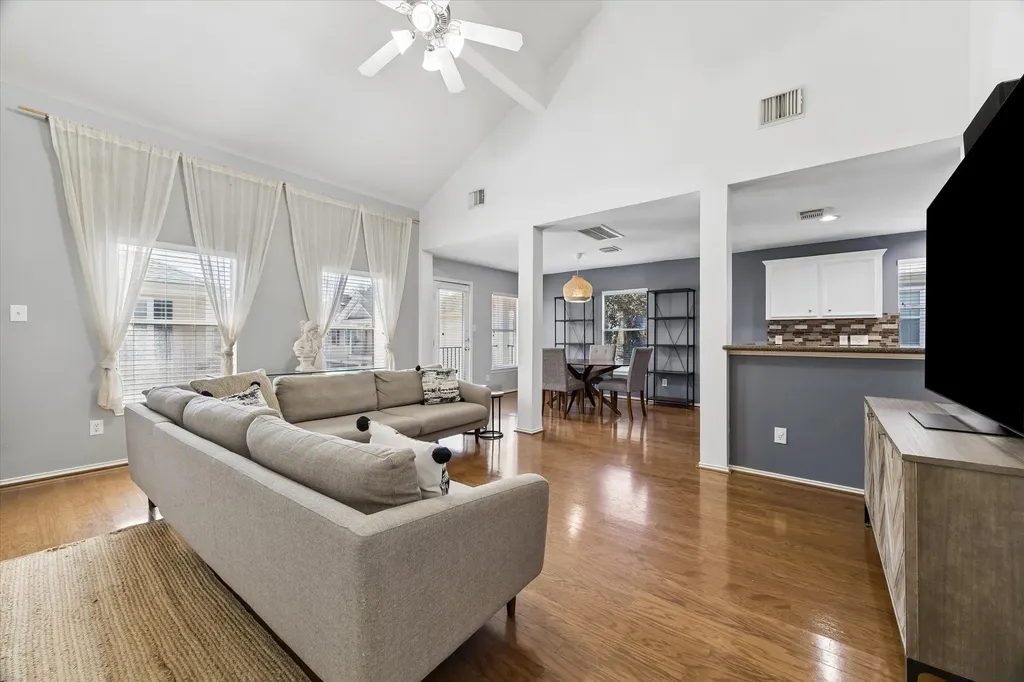 1421 W 26th Street Unit F Houston TX 77008