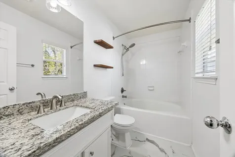 1421 W 26th Street Unit F Houston TX 77008