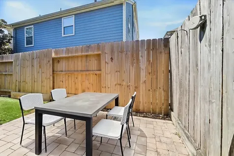 1421 W 26th Street Unit F Houston TX 77008