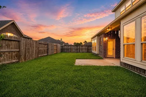 2102 Rolling Fog Drive Pearland TX 77584