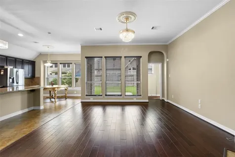 2102 Rolling Fog Drive Pearland TX 77584