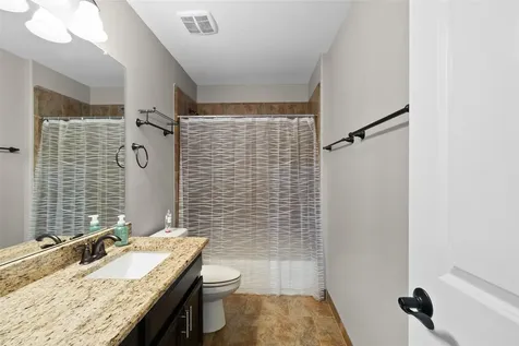 2102 Rolling Fog Drive Pearland TX 77584