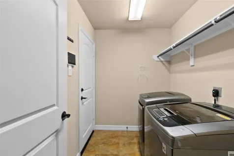 2102 Rolling Fog Drive Pearland TX 77584