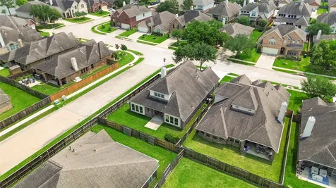2102 Rolling Fog Drive Pearland TX 77584