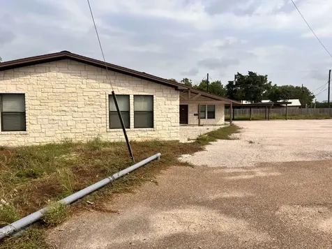 208 E York Street Ganado TX 77962
