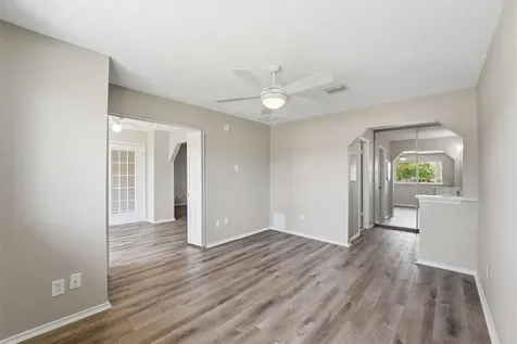 623 E Country Grove Circle Pearland TX 77584