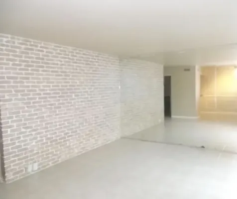5353 Richmond Avenue 4 Houston TX 77056