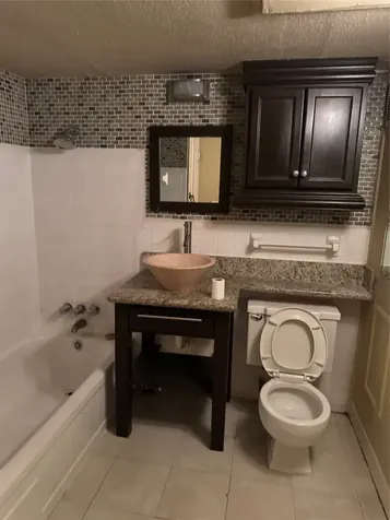 5353 Richmond Avenue 4 Houston TX 77056