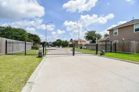 2815 Bowlin Leaf Lane Houston TX 77014