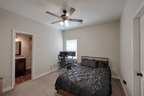 1122 Detroit Street College Station TX 77840
