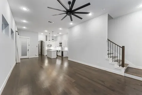 113 Coronado Street Houston TX 77009