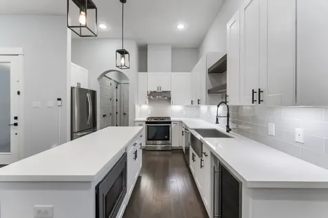 113 Coronado Street Houston TX 77009