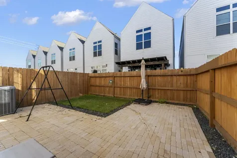 113 Coronado Street Houston TX 77009