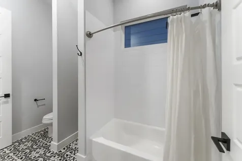 113 Coronado Street Houston TX 77009