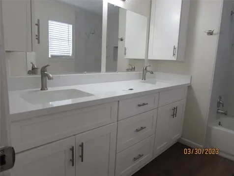 6308 1st Street Bellaire TX 77401