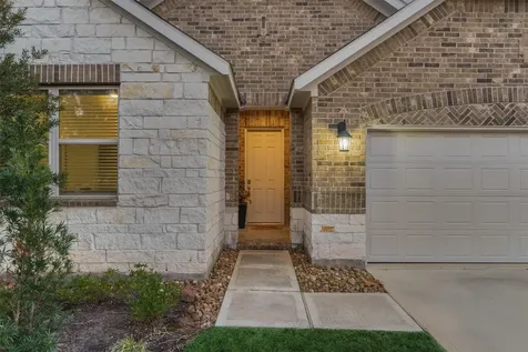 1080 Clearwood Drive Montgomery TX 77316