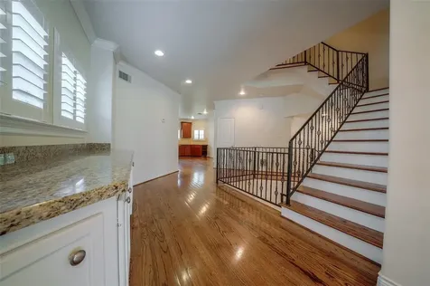 4218 Drake St B Houston TX 77005