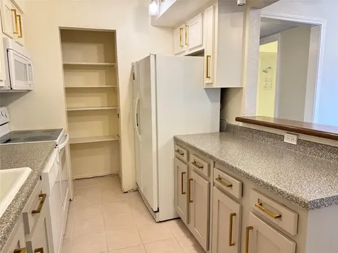 11550 Chimney Rock Road 205 Houston TX 77035