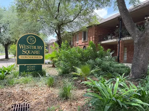 11550 Chimney Rock Road 205 Houston TX 77035