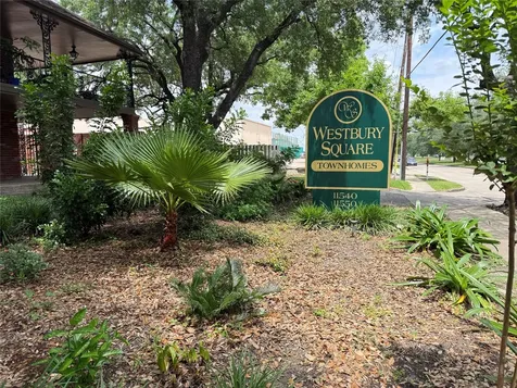 11550 Chimney Rock Road 205 Houston TX 77035