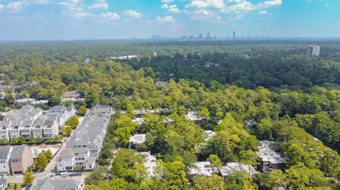 115 Litchfield Lane Houston TX 77024