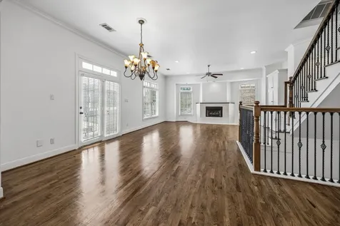 1647 Bonnie Brae Street Houston TX 77006