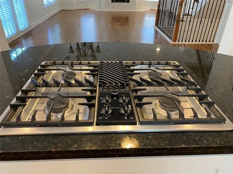 1647 Bonnie Brae Street Houston TX 77006