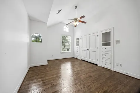1647 Bonnie Brae Street Houston TX 77006