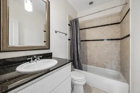 1647 Bonnie Brae Street Houston TX 77006