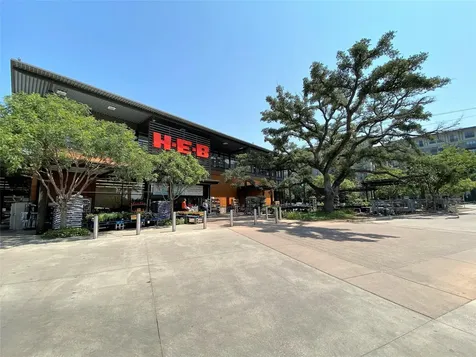 1647 Bonnie Brae Street Houston TX 77006
