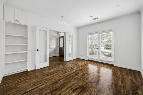 1647 Bonnie Brae Street Houston TX 77006