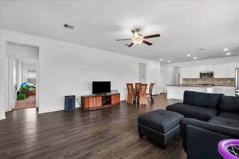 630 Harbor Colony Lane La Marque TX 77568