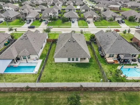 630 Harbor Colony Lane La Marque TX 77568