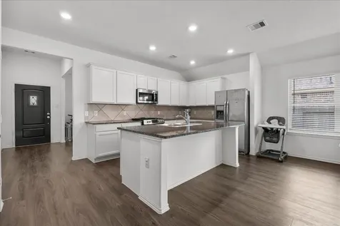 630 Harbor Colony Lane La Marque TX 77568