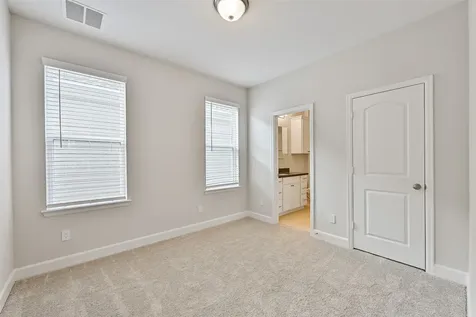 2521 S Houston Avenue Pearland TX 77581