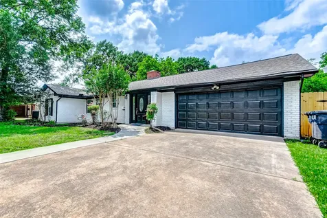 5122 W Bellfort Avenue Houston TX 77035
