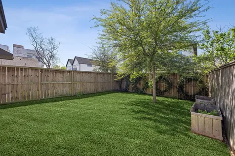 2415 Chapman Street Houston TX 77009