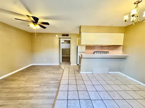2201 North Grand Boulevard 11 Pearland TX 77581